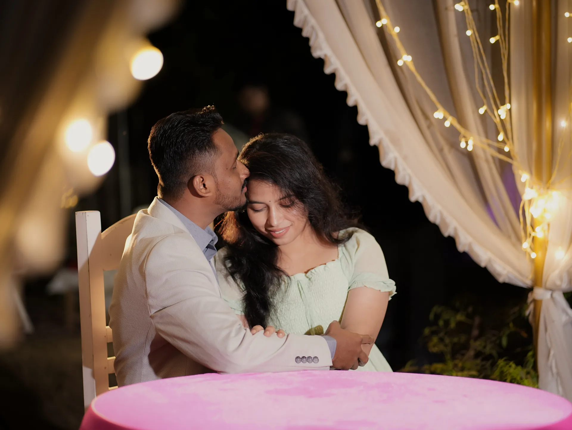 Picturesque Digital Wedding Photography: romantic evening couple portrait