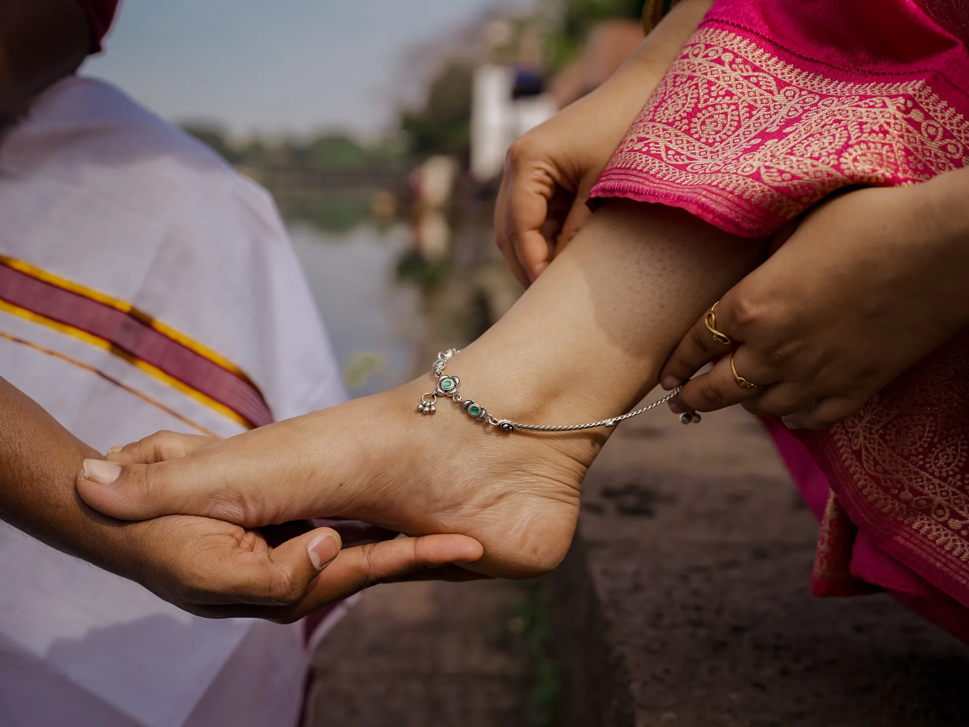 Beach Pre Wedding Shoot Odisha: intimate traditional jewellery detail